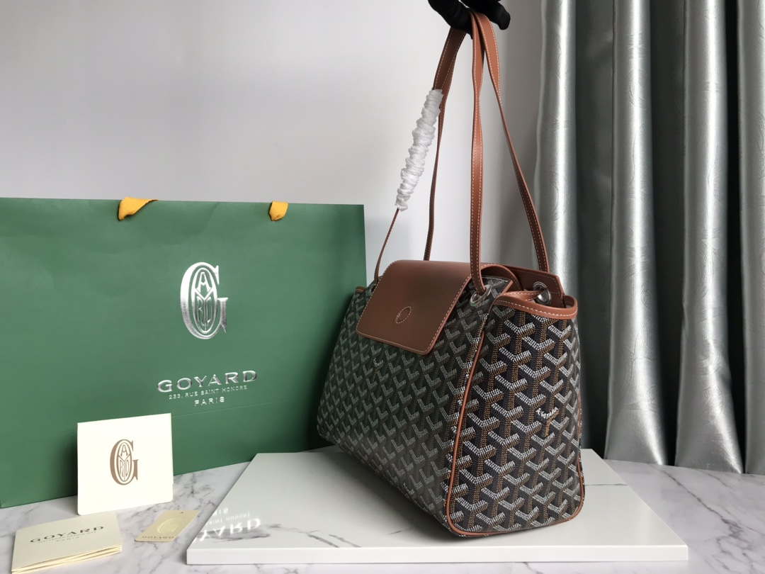 Goyard ROUETTPMLTY07CL07P Rouette Souple Bag Brown