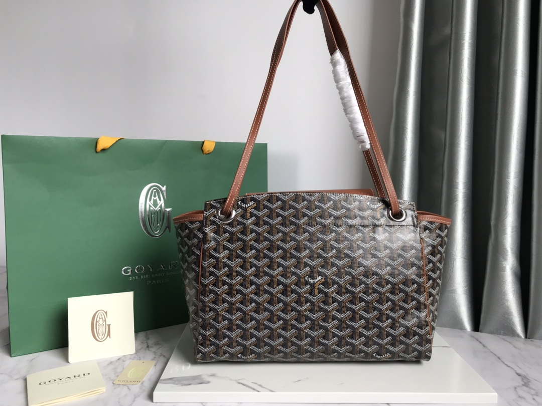 Goyard ROUETTPMLTY07CL07P Rouette Souple Bag Brown