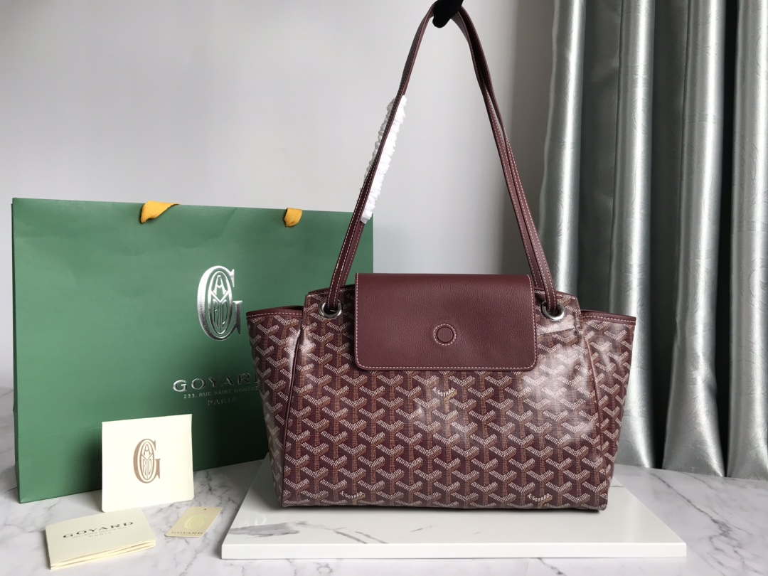 Goyard ROUETTPMLTY07CL07P Rouette Souple Bag Wine Red