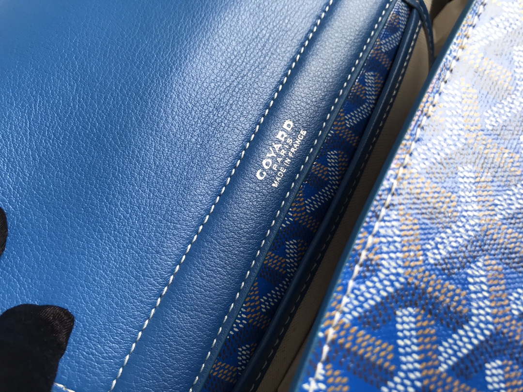 Goyard ROUETTPMLTY07CL07P Rouette Souple Bag Blue