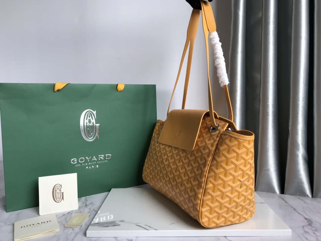 Goyard ROUETTPMLTY07CL07P Rouette Souple Bag Yellow