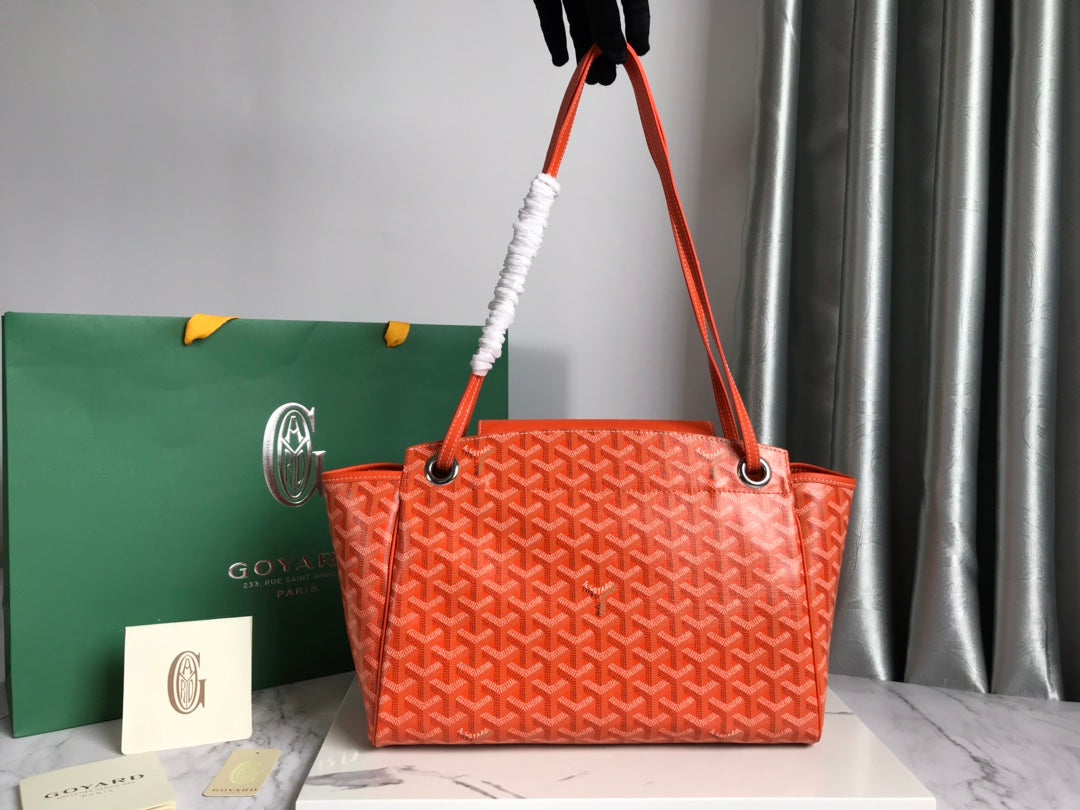 Goyard ROUETTPMLTY07CL07P Rouette Souple Bag Orange