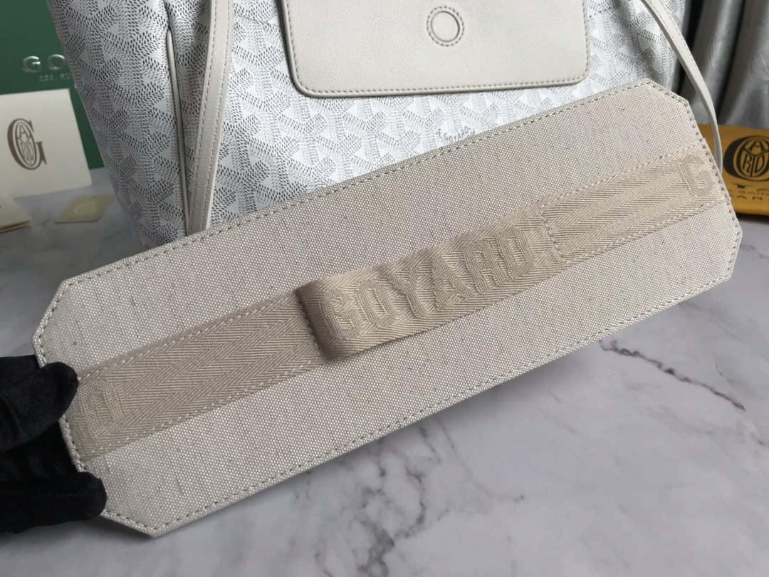 Goyard ROUETTPMLTY07CL07P Rouette Souple Bag White