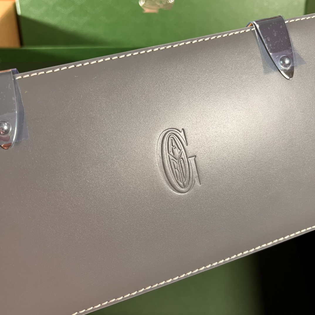 Goyard BPMLTY07CL07P Sac Saigon Pm Bag Gray