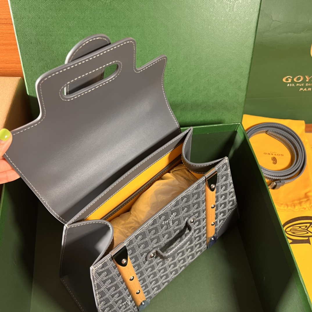 Goyard BPMLTY07CL07P Sac Saigon Pm Bag Gray - Default Title - View 6