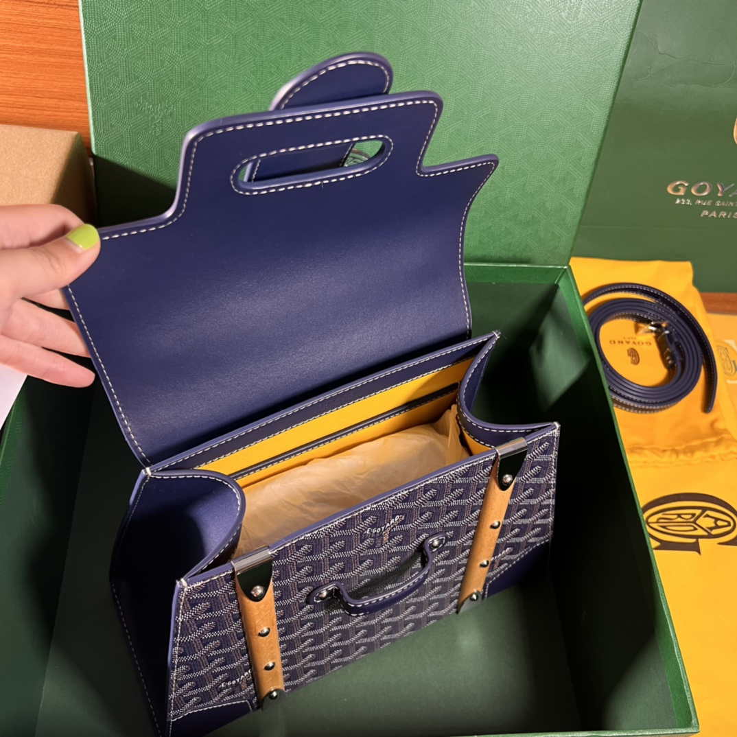 Goyard BPMLTY07CL07P Sac Saigon Pm Bag Navy Blue