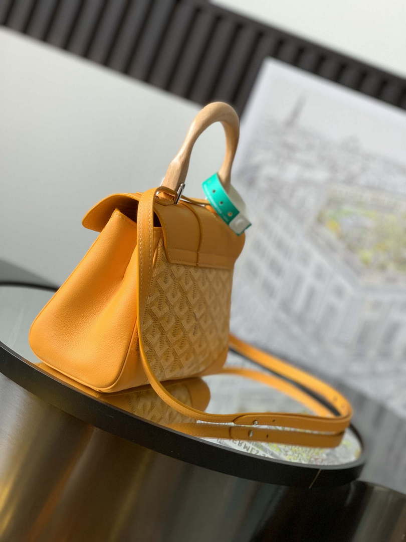 Goyard SAIGOBMINTY01CL03P Sa?gon Structur¨¦ Mini Bag G88990
