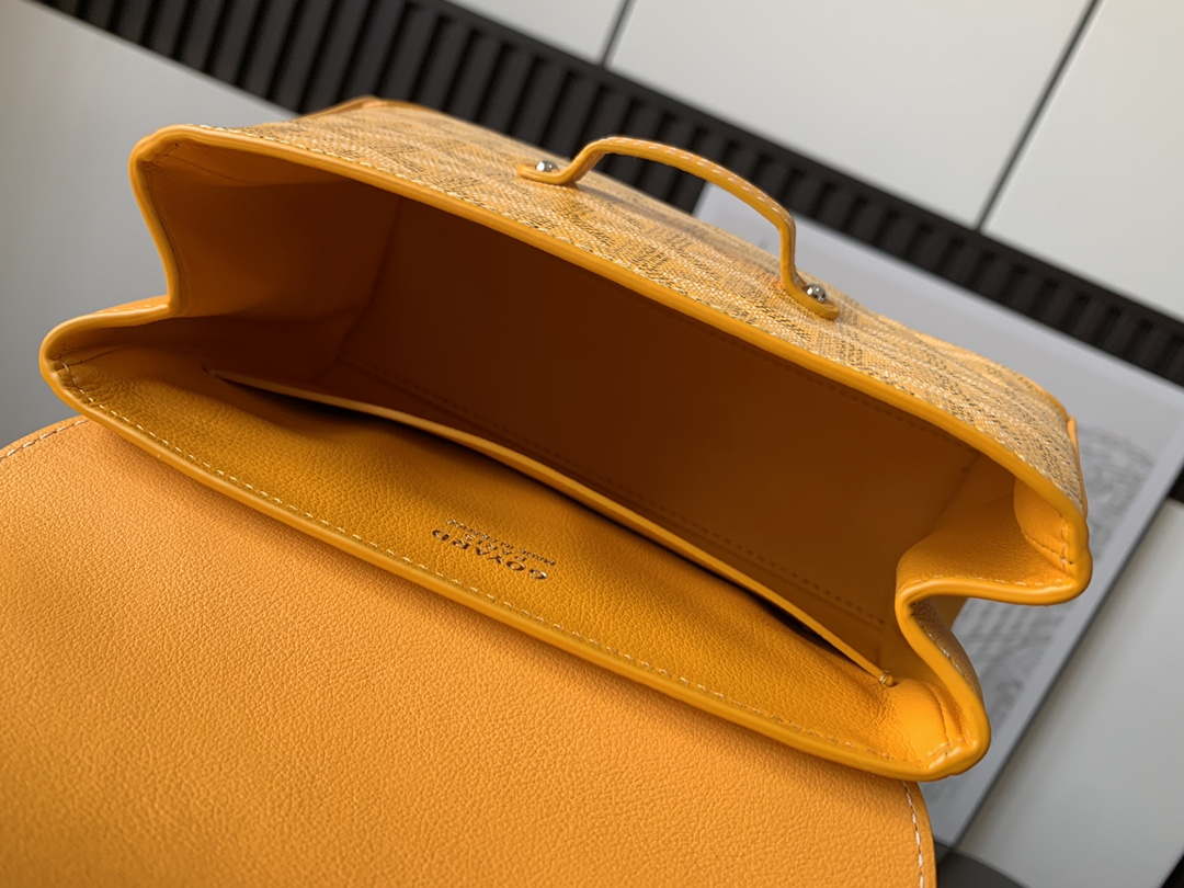 Goyard SAIGOBMINTY01CL03P Sa?gon Structur¨¦ Mini Bag G88990
