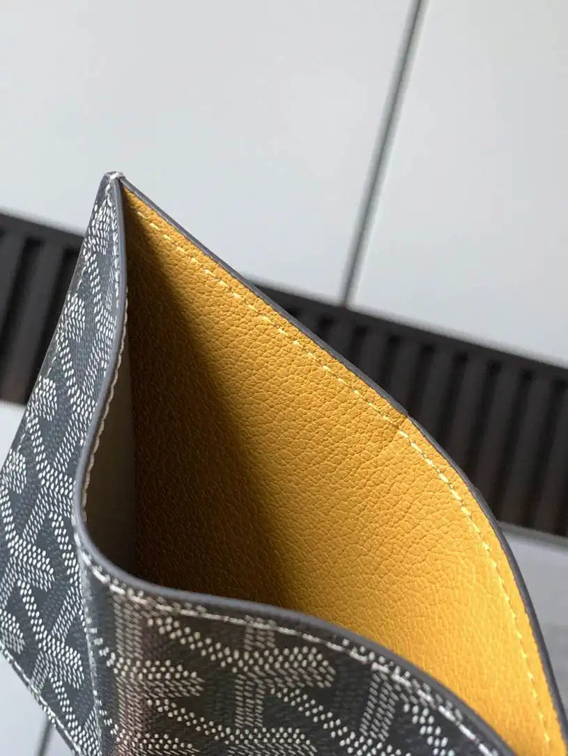 Goyard Saint-Pierre Card Wallet G25110