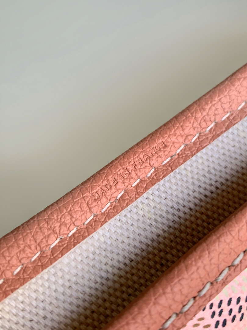 Goyard STLOUIGMLTY08CL08P Saint Louis GM Bag Pearly Pink