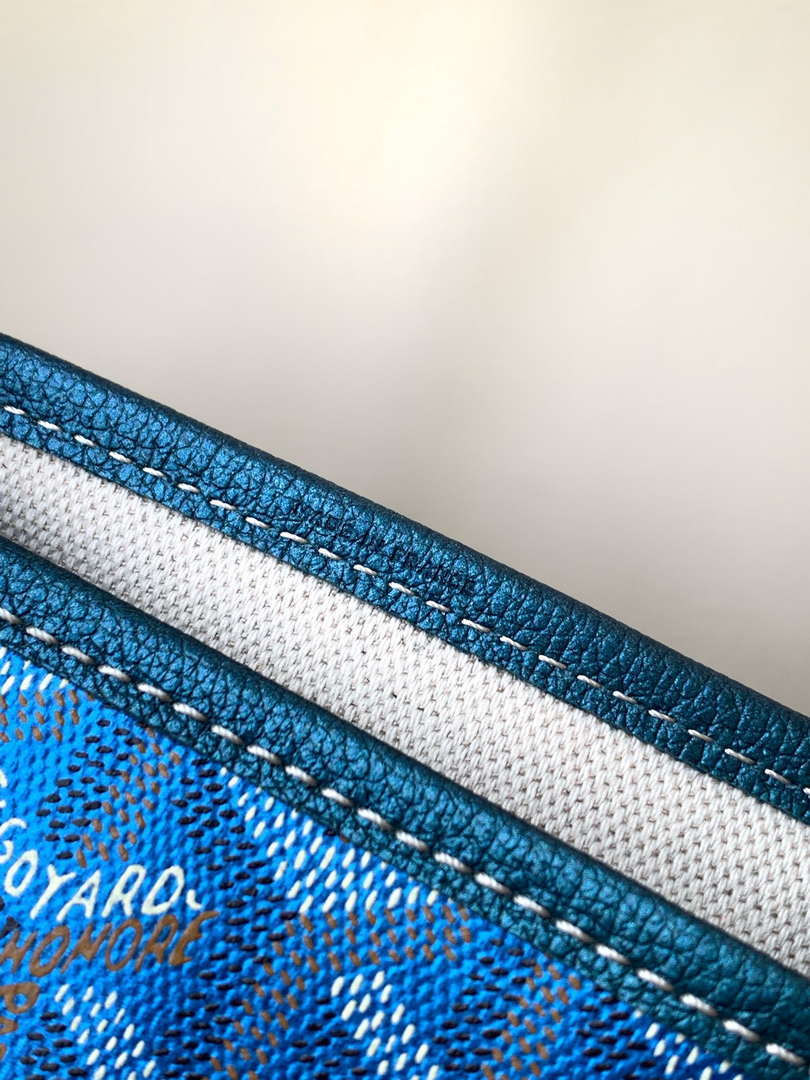Goyard STLOUIPMLTY07CL07P Saint Louis PM Bag Pearly Blue