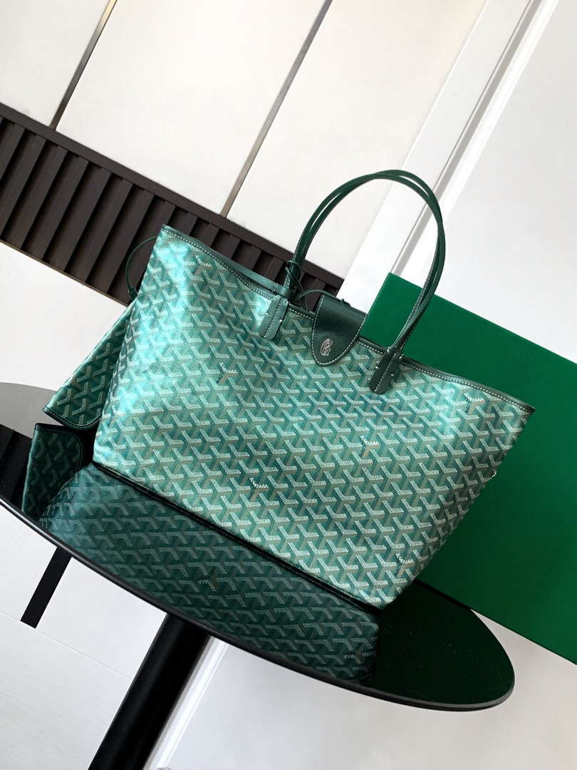 Goyard STLOUIPMLTY07CL07P Saint Louis PM Bag Pearly Green