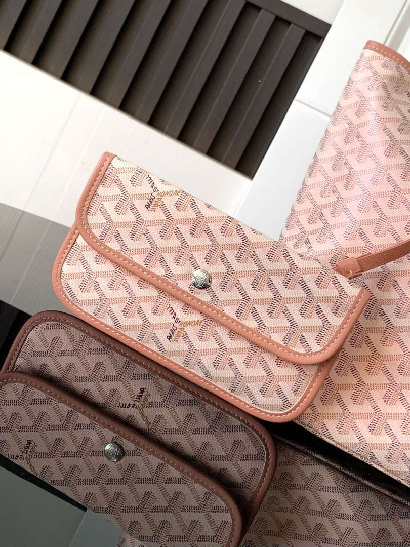 Goyard STLOUIPMLTY07CL07P Saint Louis PM Bag Pearly Pink