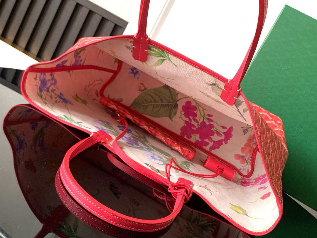 Goyard STLOUIPMLTY07CL07P Saint Louis PM Bag Red