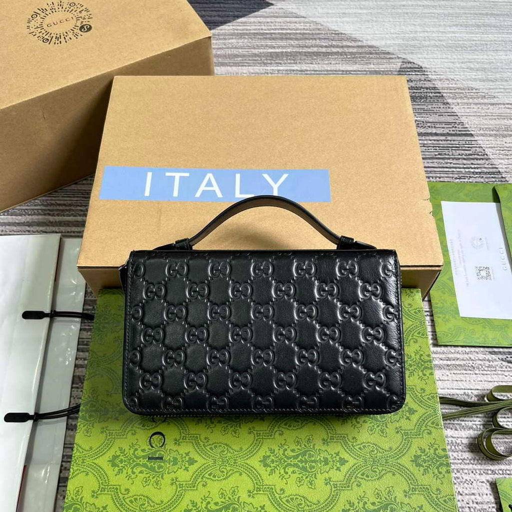 Gucci 395474 Guccissima Leather Zip Around Case Black