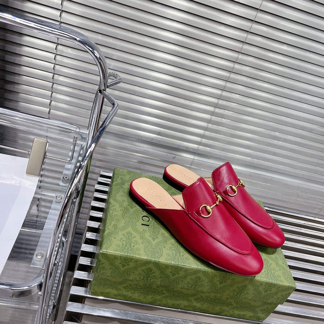 Gucci 423513 Women's Princetown Leather Slipper G53190 - Euro 34=US 3 - View 3