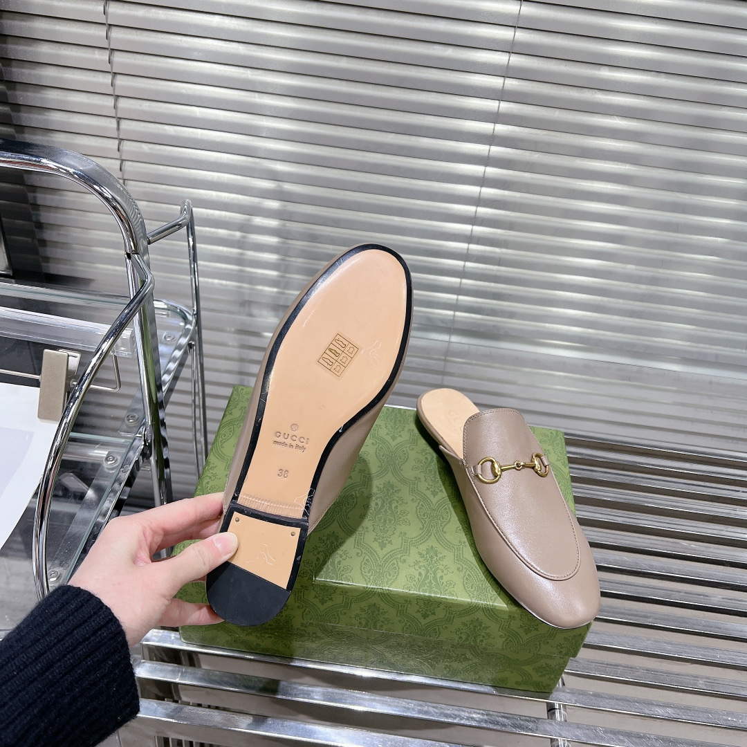Gucci 423513 Women's Princetown Leather Slipper G53191