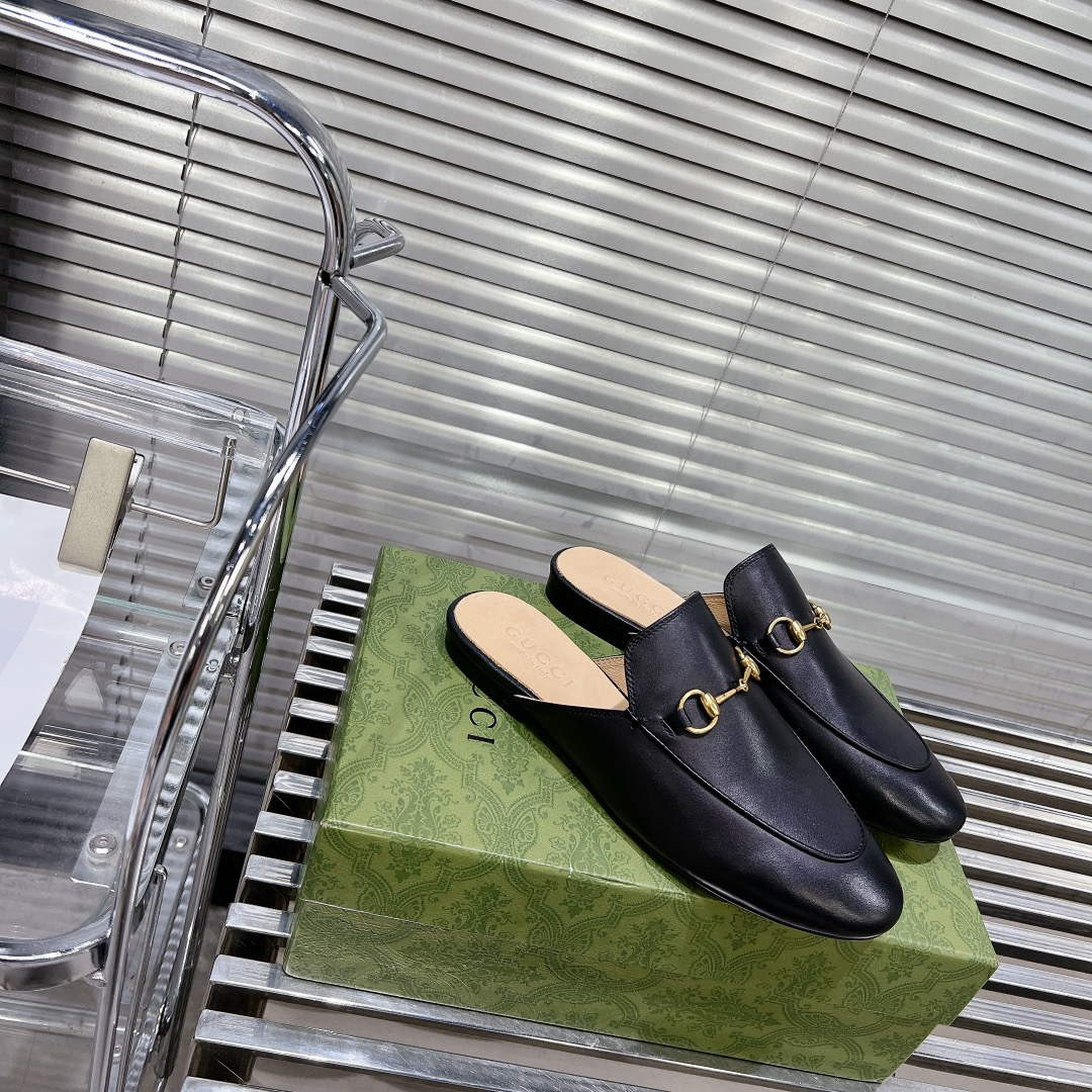 Gucci 423513 Women's Princetown Leather Slipper G53194 - Euro 34=US 3 - View 3