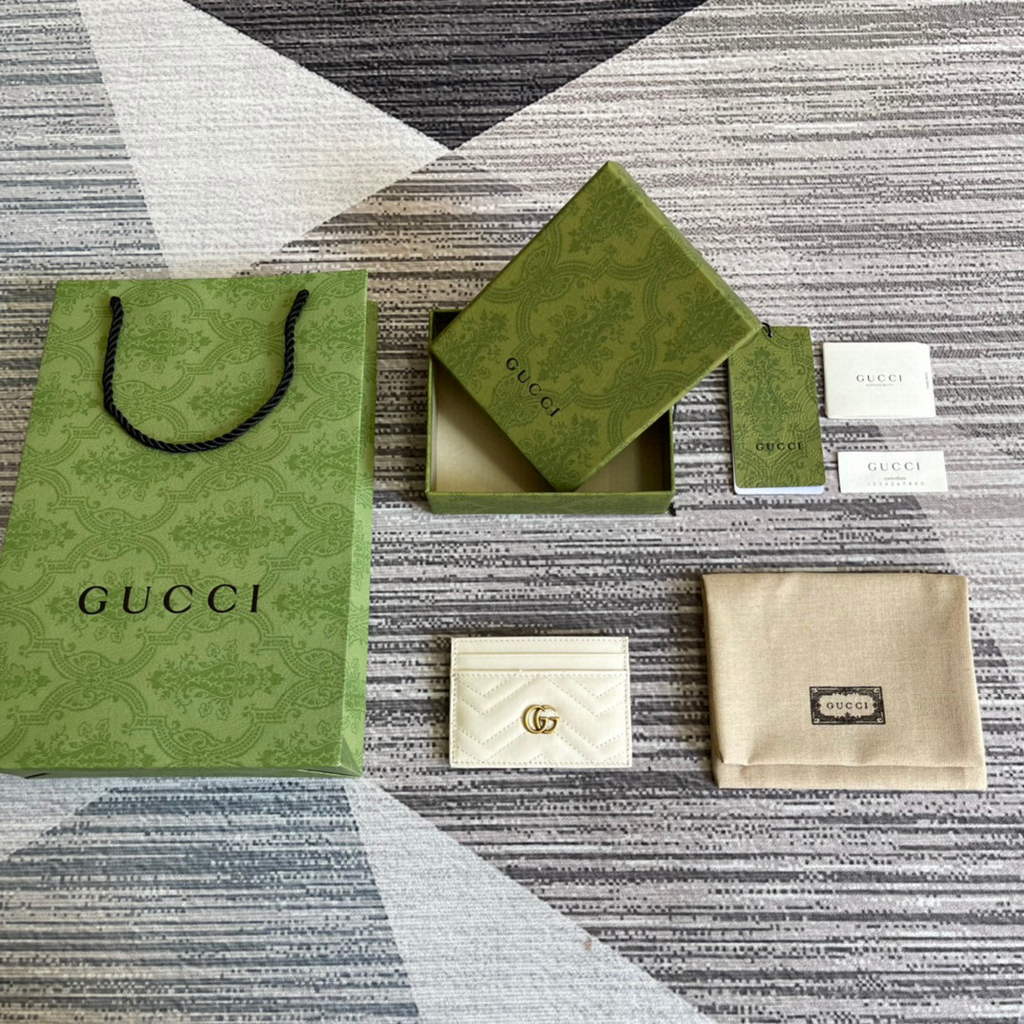 Gucci GG Marmont Card Case  443127 White
