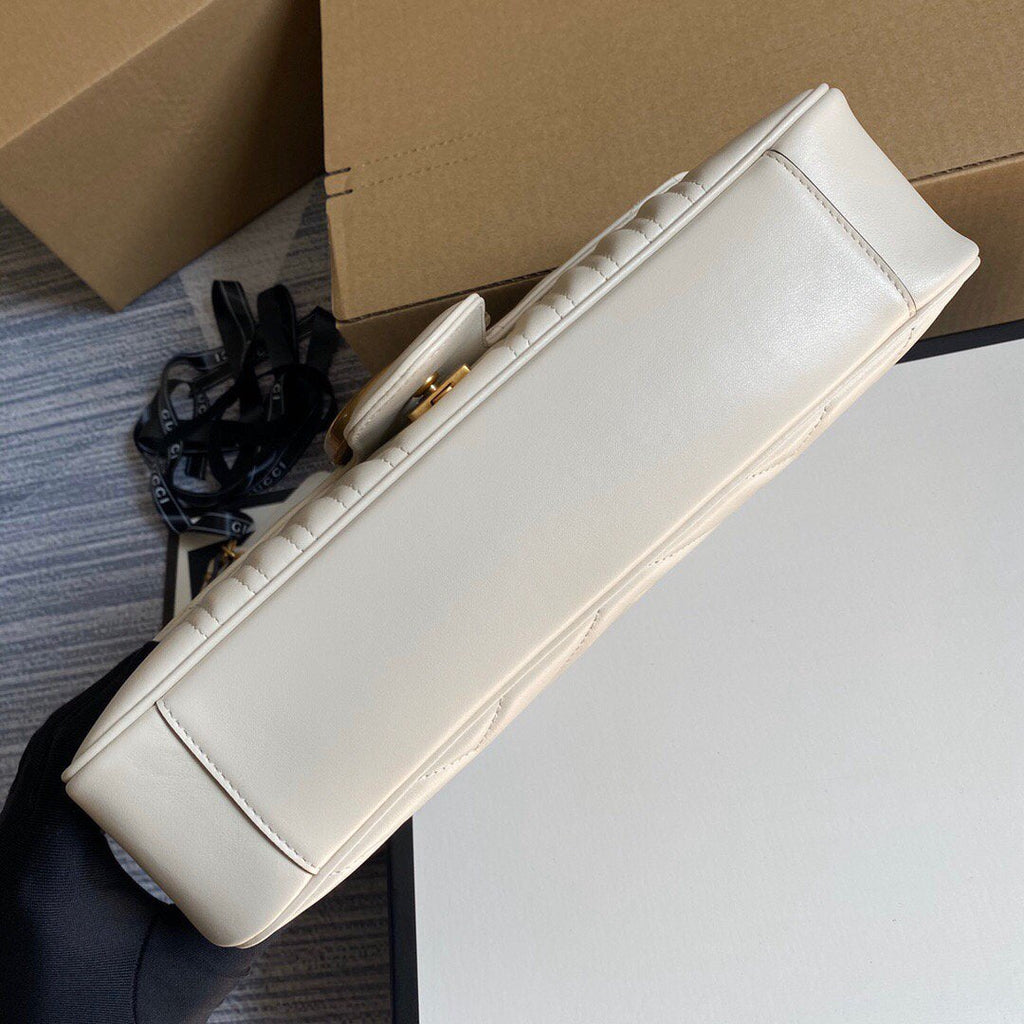 Gucci 443496 GG Marmont Medium Matelass¨¦ Shoulder Bag White - luxibagsmall
