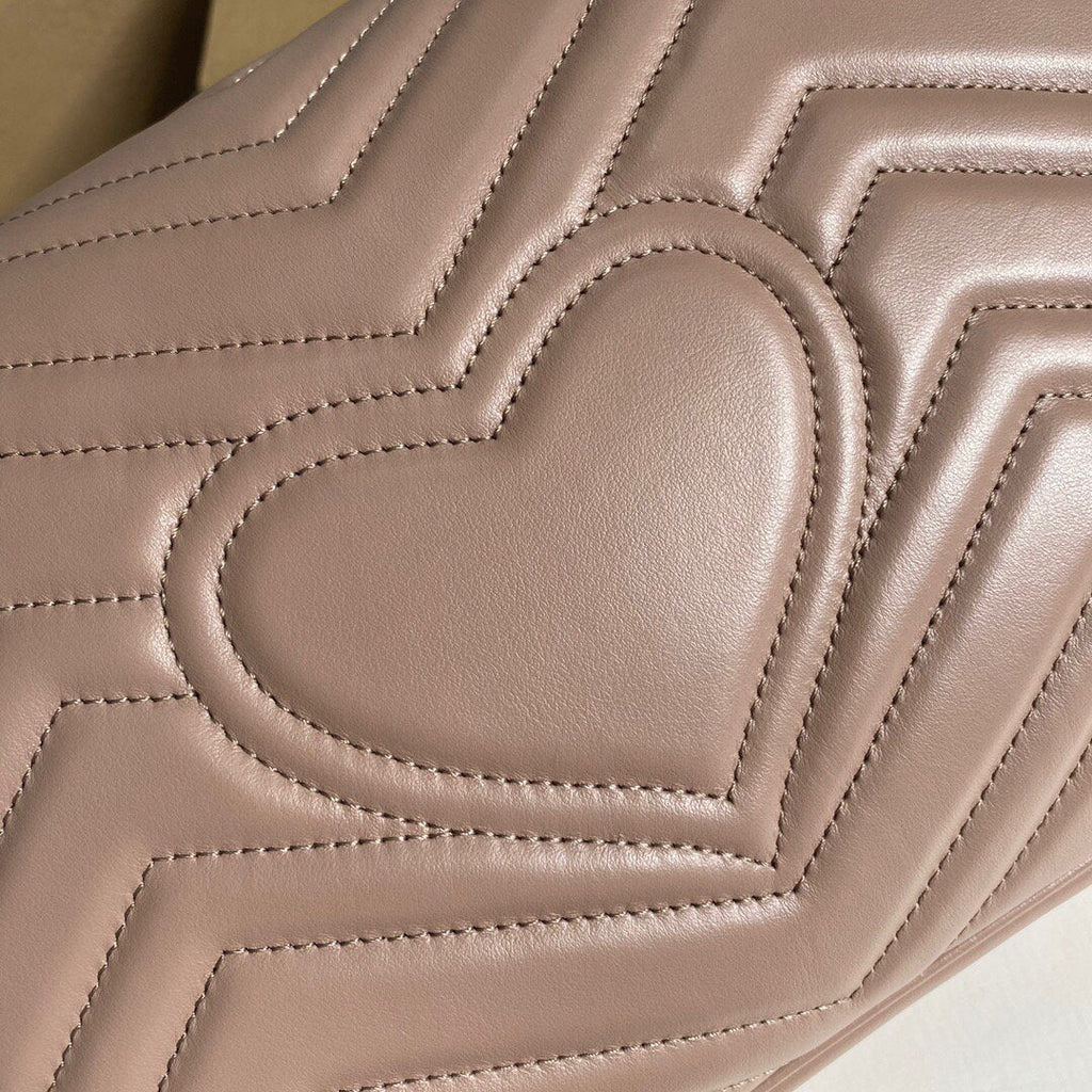 Gucci 443496 GG Marmont Medium Matelass¨¦ Shoulder Bag Light Pink - luxibagsmall