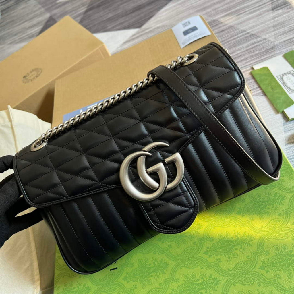 Gucci 443496 GG Marmont medium shoulder bag Black