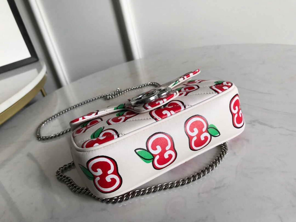 Gucci 447633 GG Marmont Super Mini Shoulder Bag White and Red - luxibagsmall