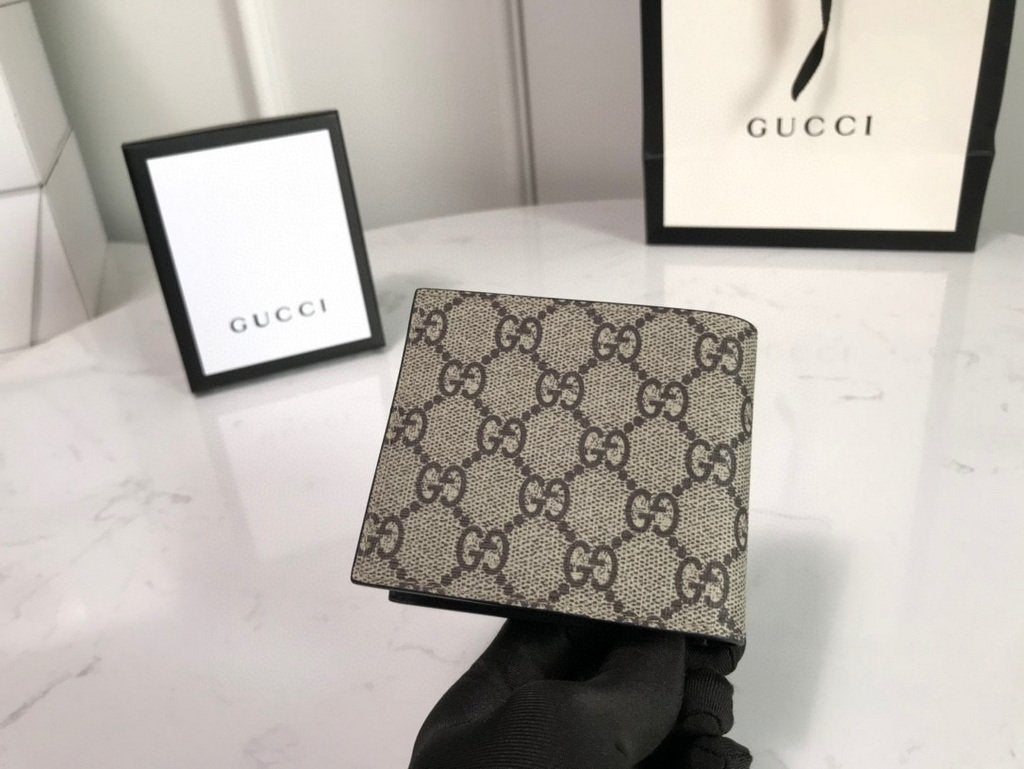 Gucci 451268 Tiger Print GG Supreme Wallet Brown