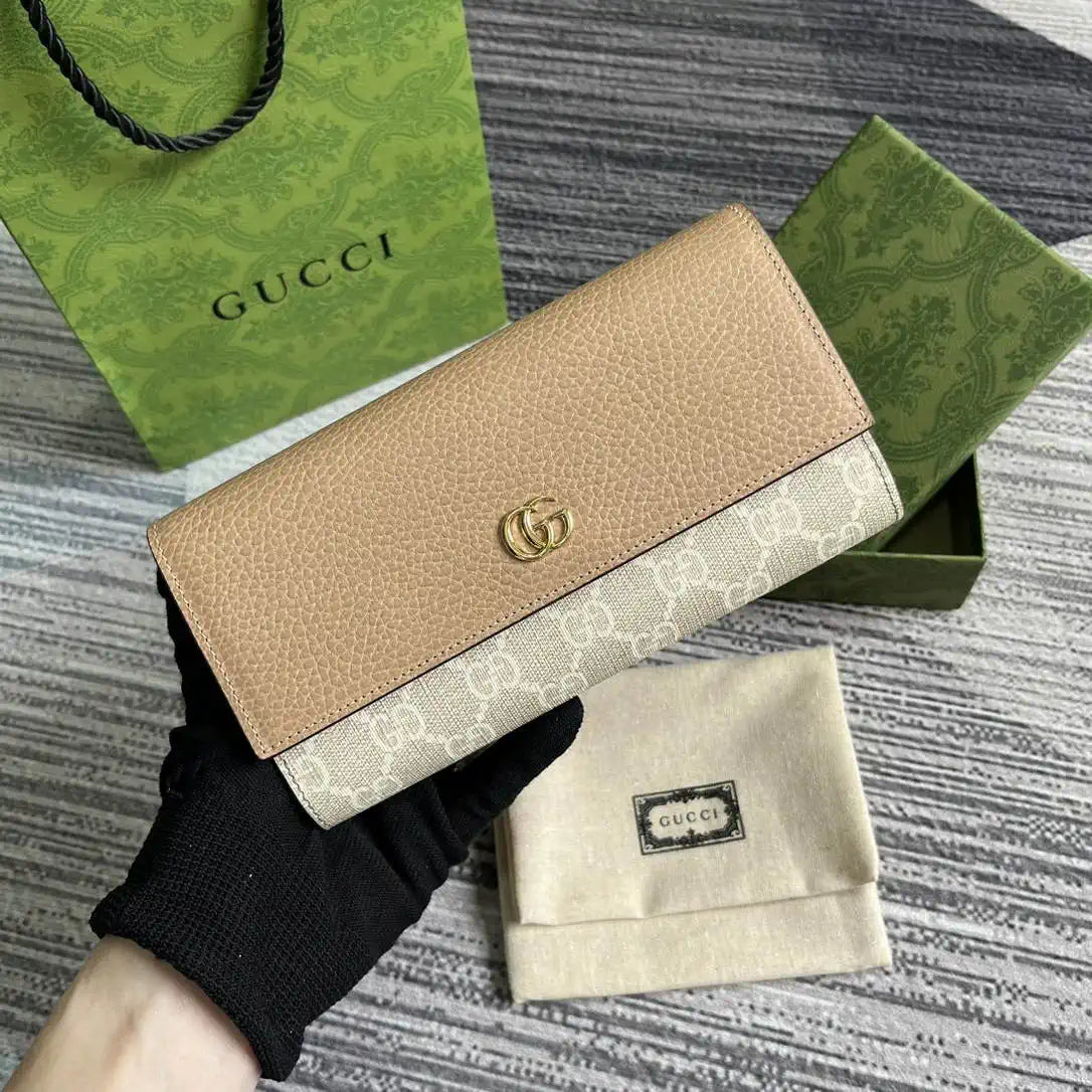 Gucci 456116 Bi-color GG Marmont continental wallet Beige and apricot leather