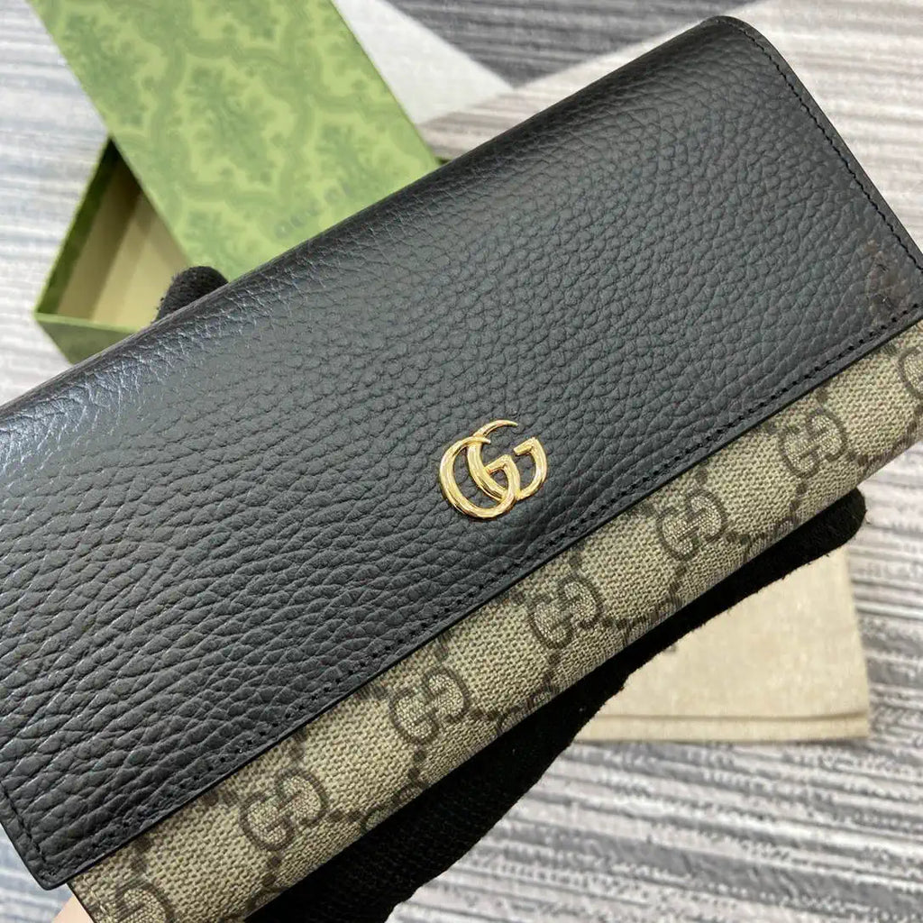 Gucci 456116 Bi-color GG Marmont continental wallet Beige and Black leather
