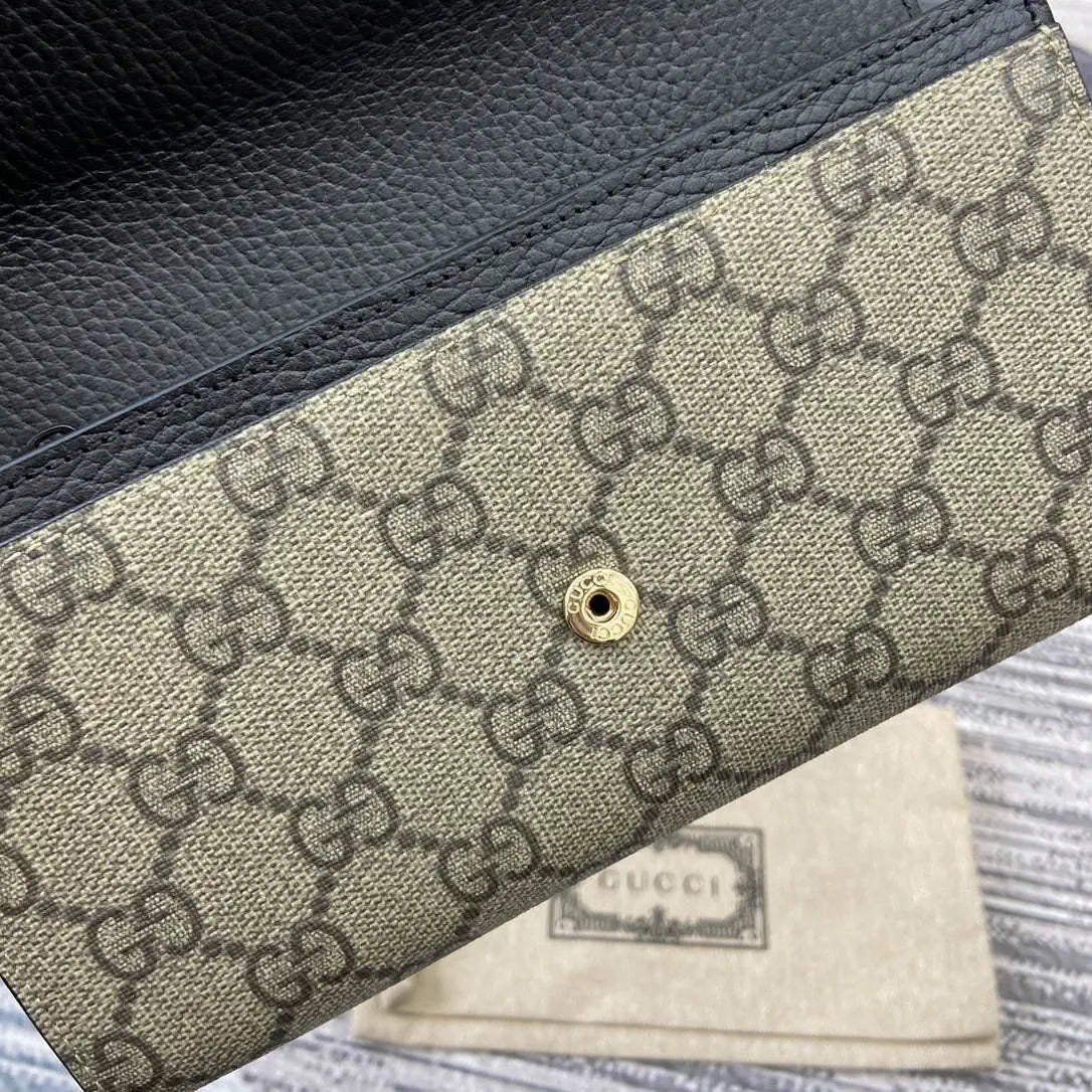 Gucci 456116 Bi-color GG Marmont continental wallet Beige and Black leather
