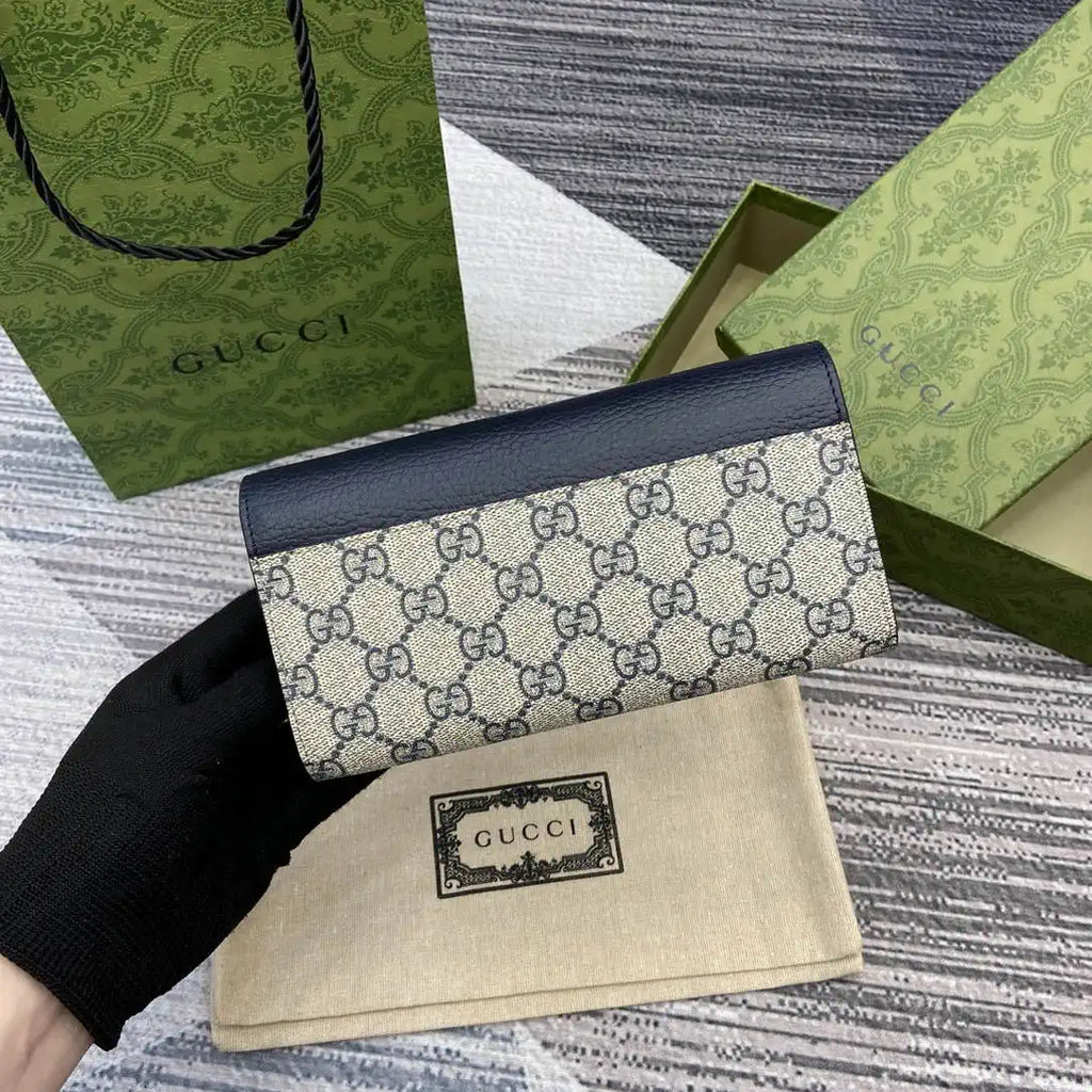 Gucci 456116 Bi-color GG Marmont continental wallet Beige and navy leather
