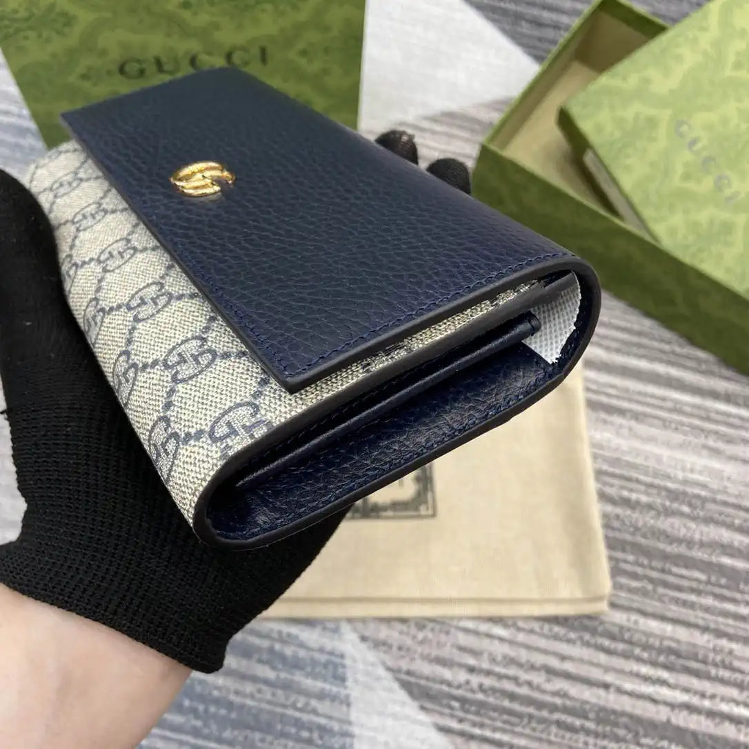 Gucci 456116 Bi-color GG Marmont continental wallet Beige and navy leather