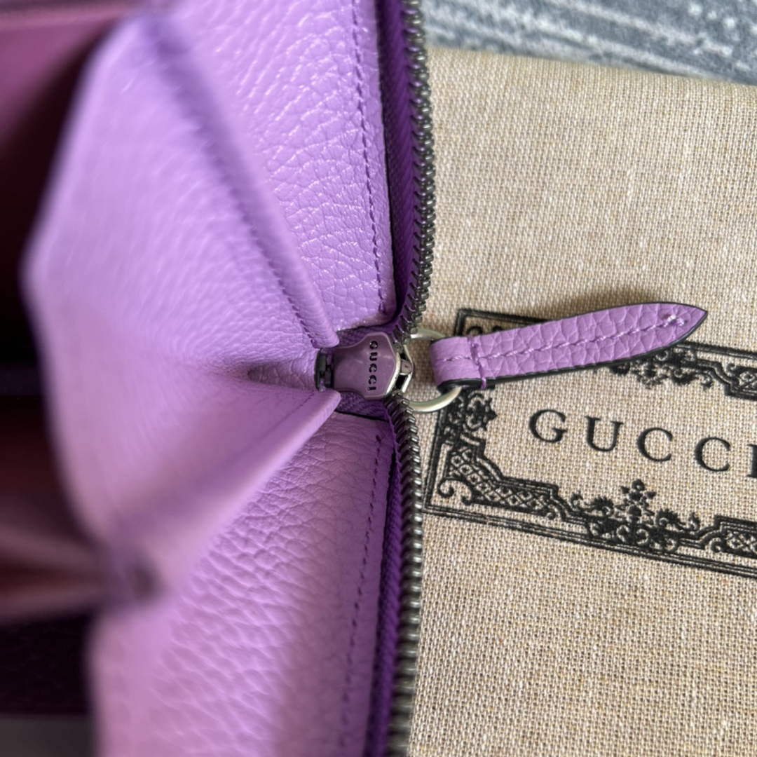 Gucci 456117 GG Marmont Leather Zip Around Wallet Light purle