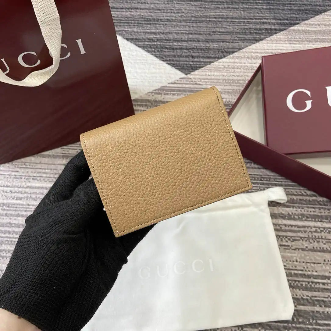 Gucci 456126  Bi-color GG Marmont small wallet Apricot