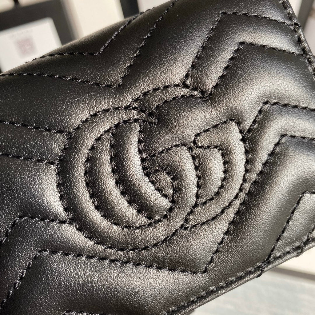 Gucci 466492 GG Marmont card case wallet in Black
