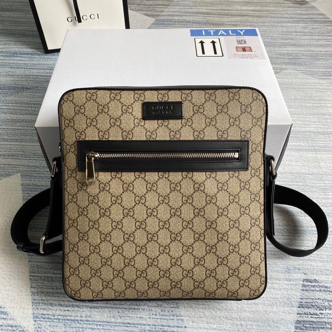 Gucci 473878  GG Supreme Flat Messenger Beige