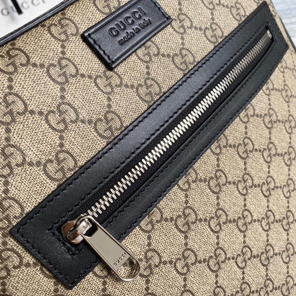 Gucci 473878  GG Supreme Flat Messenger Beige
