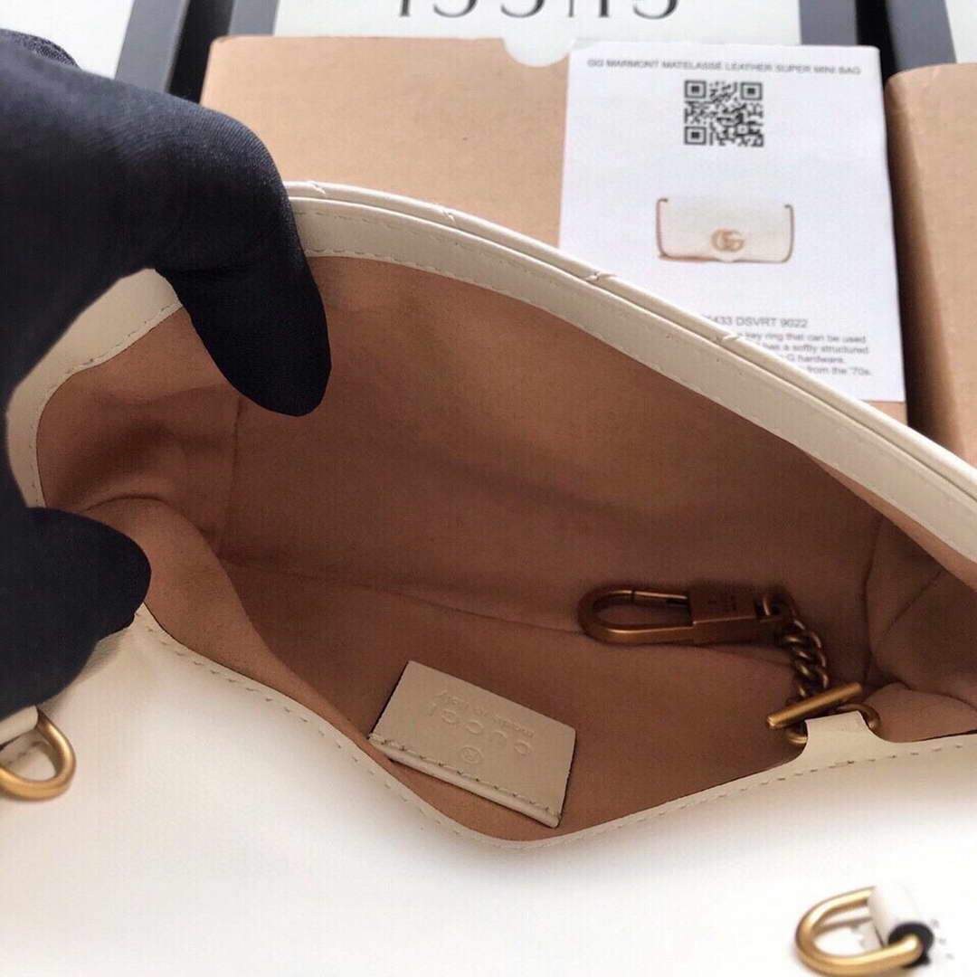 Gucci 476433 GG Marmont Matelass¨¦ Leather Super Mini Bag White - luxibagsmall