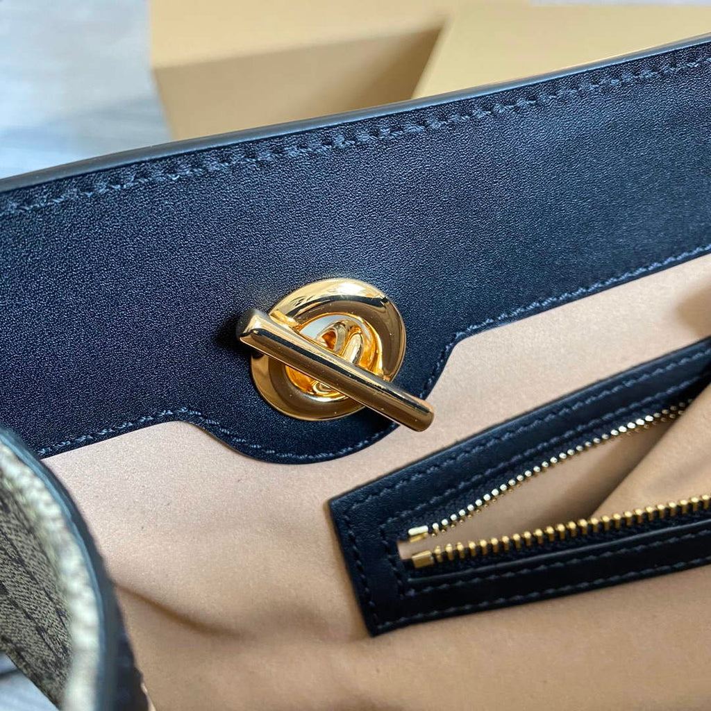 Gucci 479197 Padlock Medium GG Shoulder Bag Black