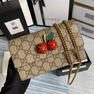 Gucci 481291 GG Supreme mini bag with cherries Red - Default Title - View 1