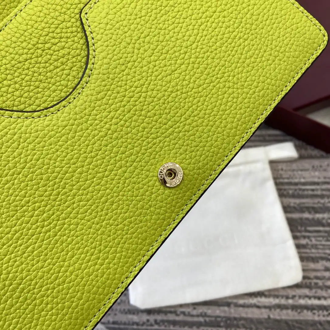 Gucci 497985 GG GG Marmont wallet on chain beige and bright green leather