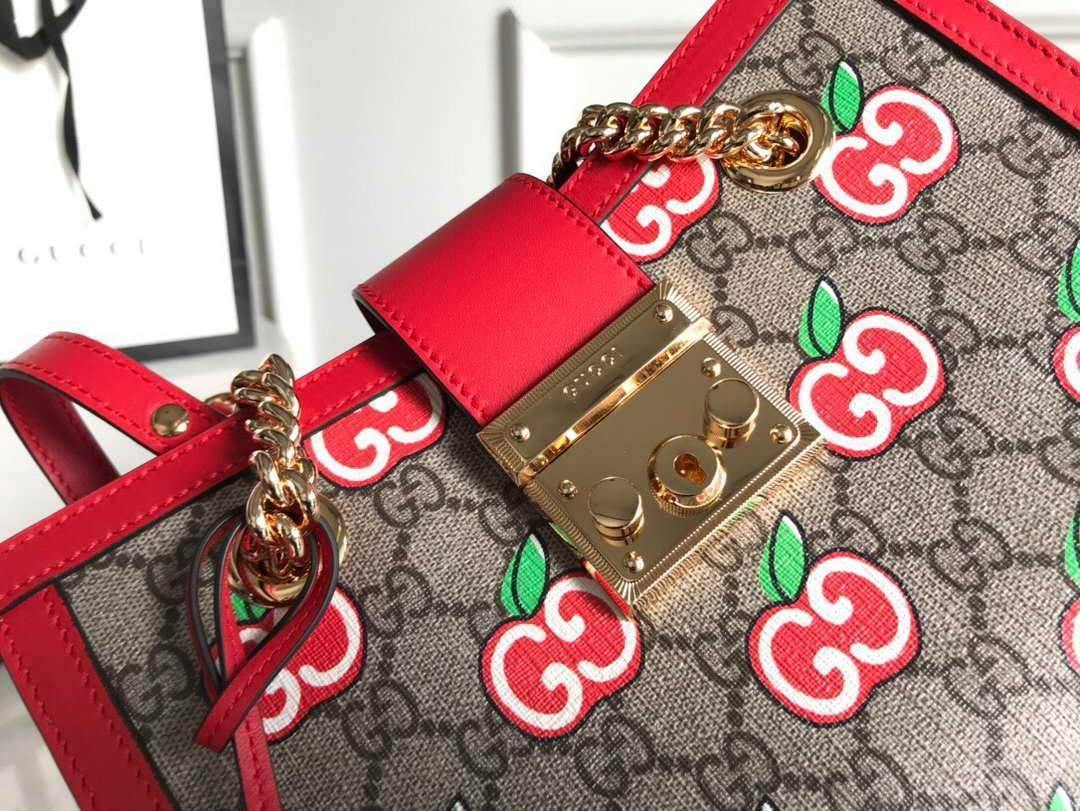 Gucci 498156 Padlock small GG Shoulder Bag Red - luxibagsmall