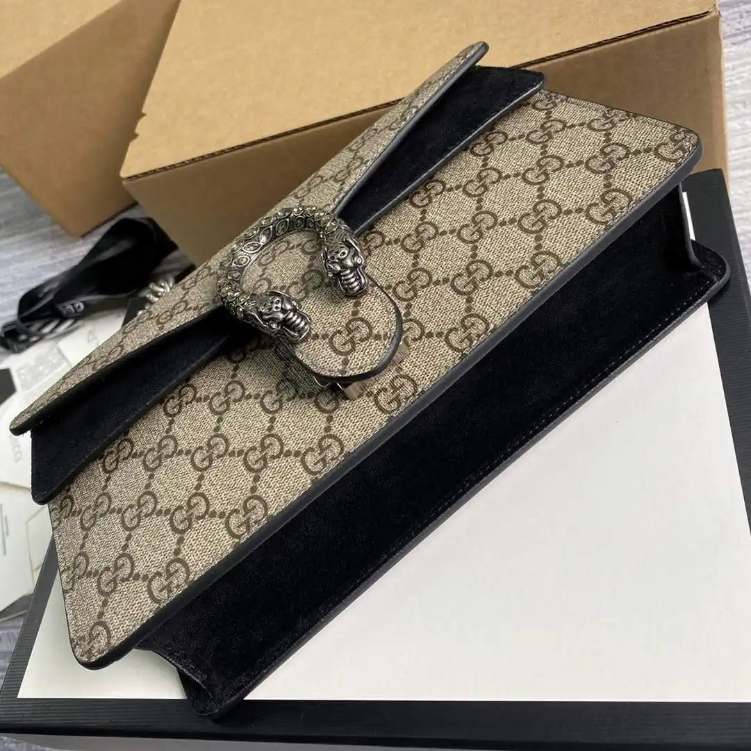 Gucci 499623 Dionysus medium shoulder bag Beige Black
