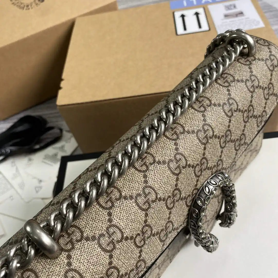 Gucci 499623 Dionysus medium shoulder bag Beige Black