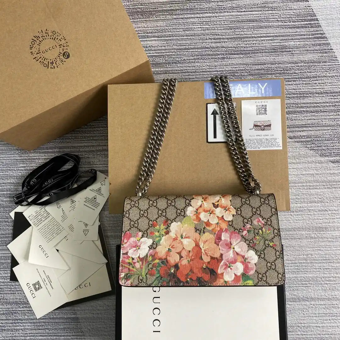 Gucci 499623 Dionysus medium shoulder bag Beige printing