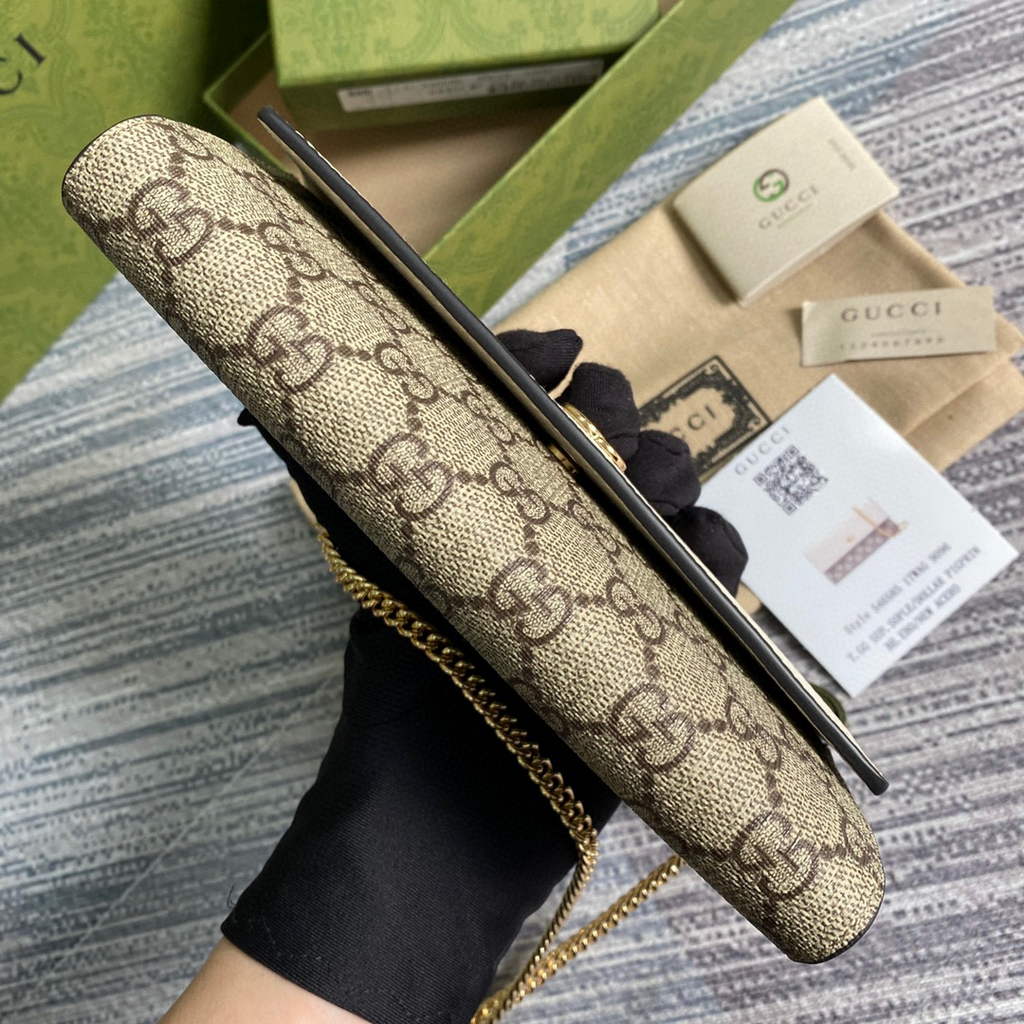 Gucci 546585 GG Marmont Chain Wallet White