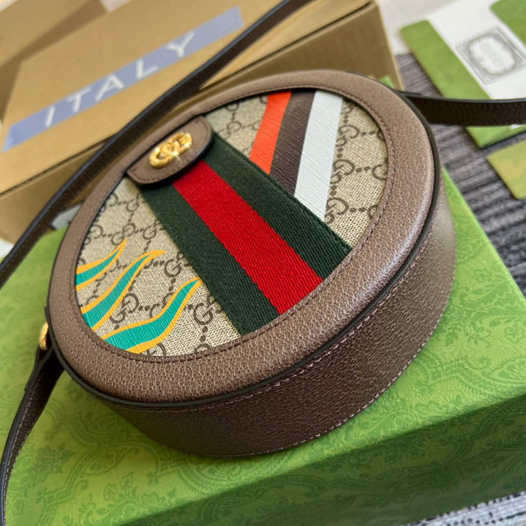 Gucci 574978 Round shoulder bag with Double G Beige Brown
