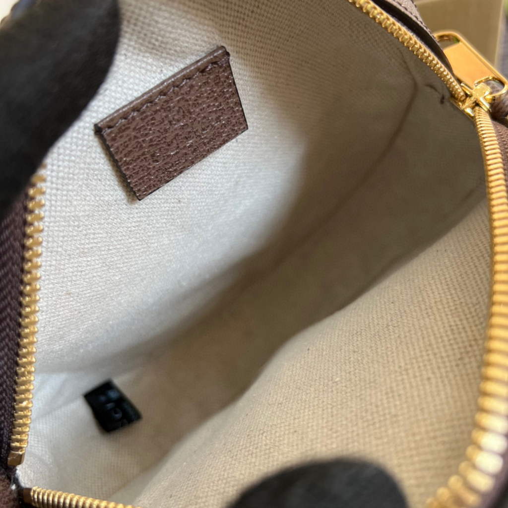 Gucci 574978 Round shoulder bag with Double G Beige Brown