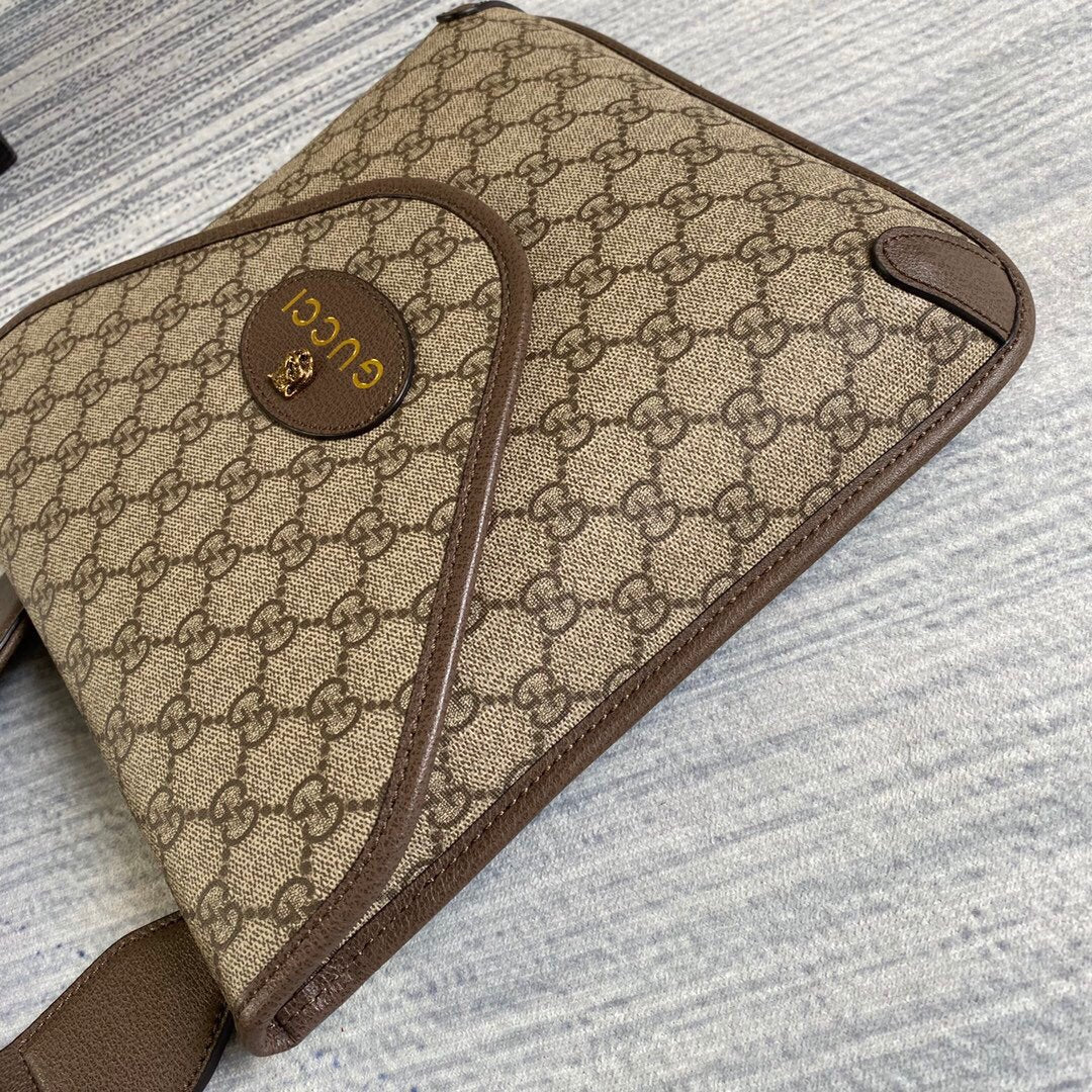 Gucci 599521 GG Supreme Medium Bag Beige